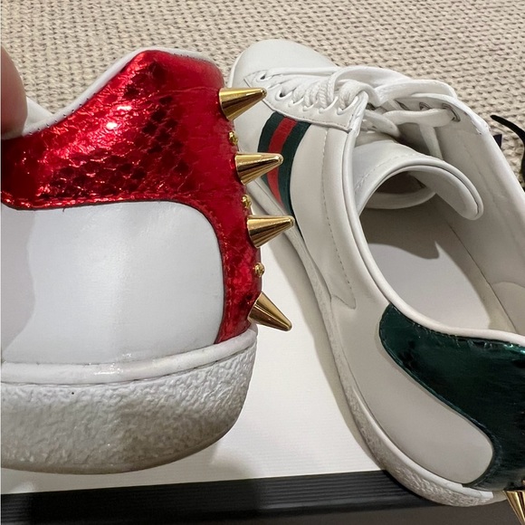 Women's Gucci White Ace Pearl And Stud-Detail Leather Sneakers Size 37.5 - Picture 4 of 12